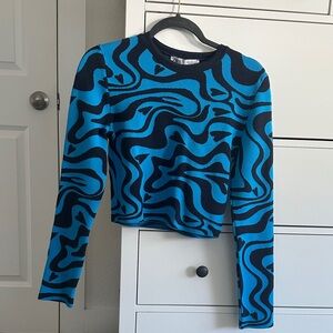 Zara Cropped Sweater Size M NWOT